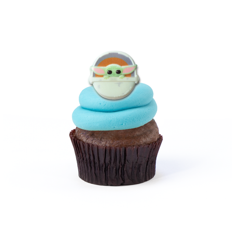 Single "Yoda Best" nut-free cupcake with The Child (Grogu) image and themed frosting for an individual gift box or school lunch in Toronto.