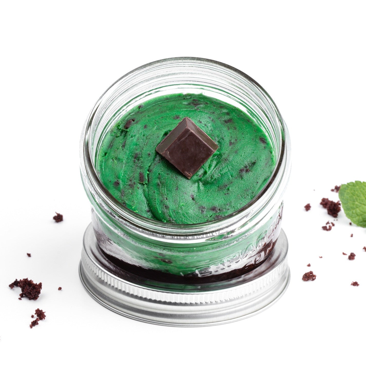 Mint Chocolate Chip Jarcake (Mini/Regular sizes) in a jar with personalized sticker option and cool mint frosting for nut-free delivery in Toronto.
